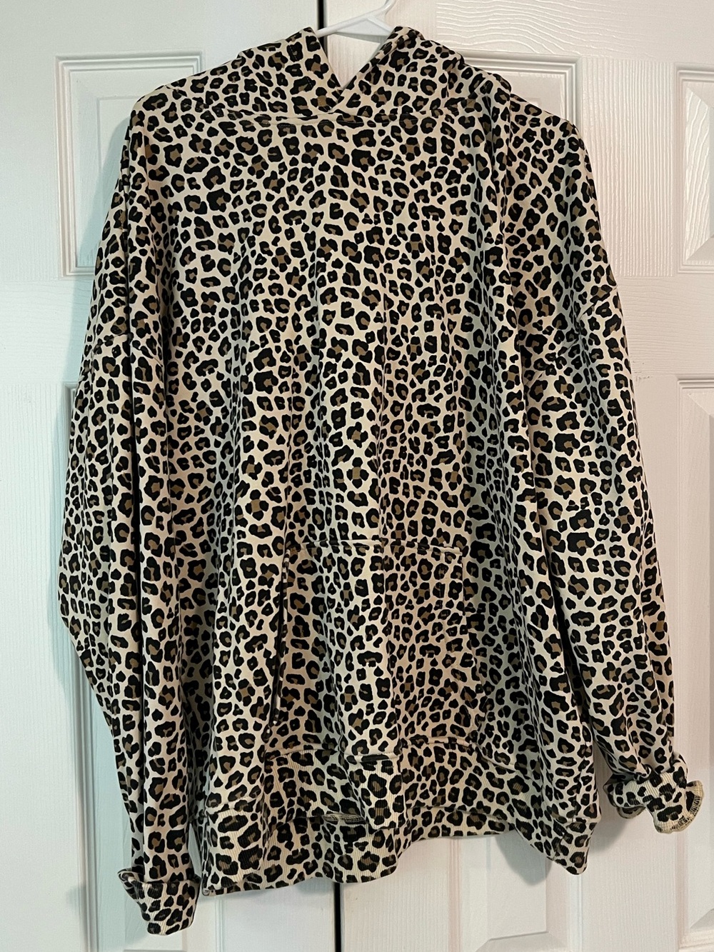 Leopard Print Women's Hoodie - Cream & Black
